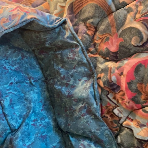 Double/queen size thick heavy comforter greens etc - Picture 2 of 4